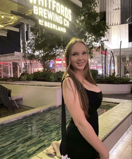 Ella B pornstar nice photos