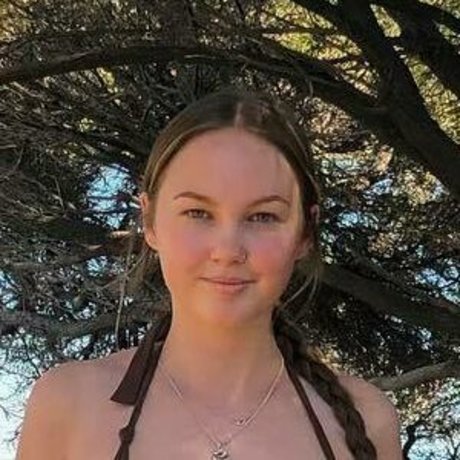 Ella B sexy pornstar picture