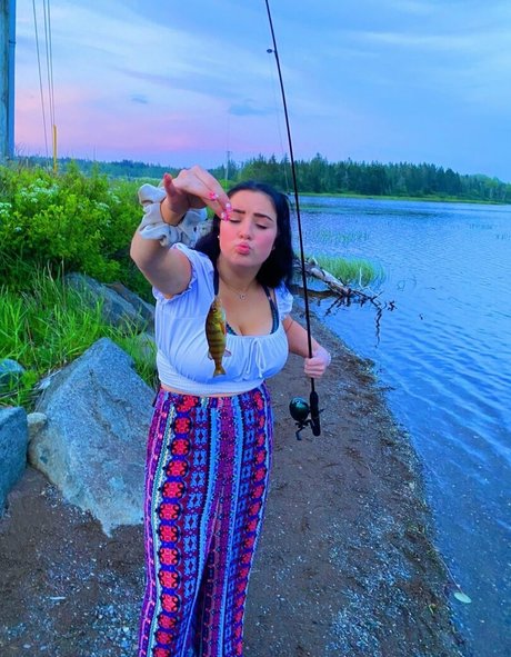 Kenzie A model pornographic pic