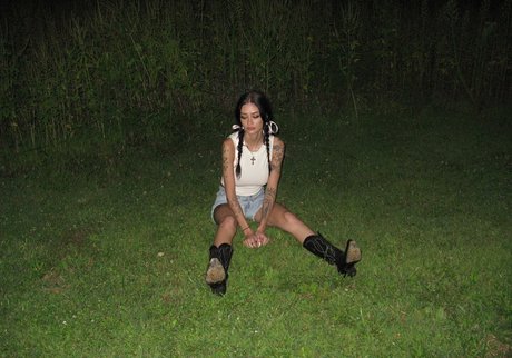 Madylina Renee hot star image