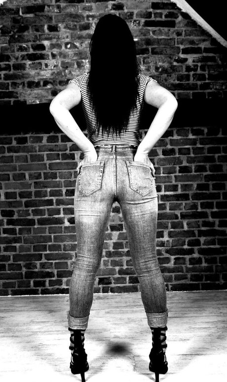 beauty chrissy pornstar exclusive images