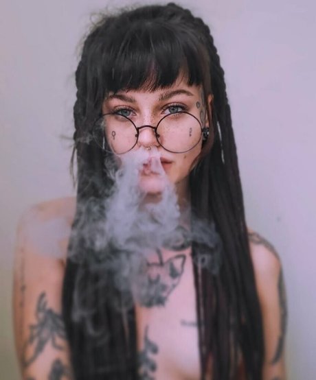 Steffiebluee star erotic photo