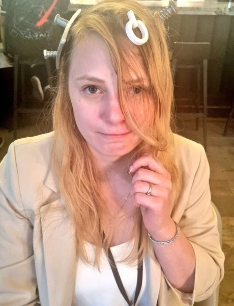 Sydney Poniewaz high quality model picture