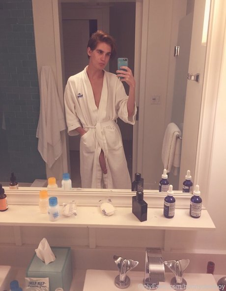 hunnydewboy pornstar images