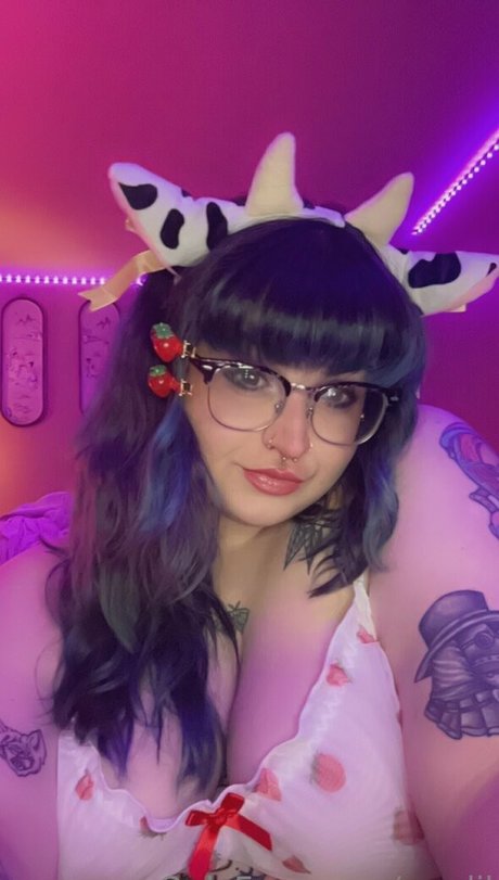 cowlil star sexy photos