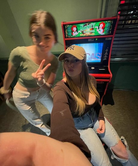 Hailey F star free photos