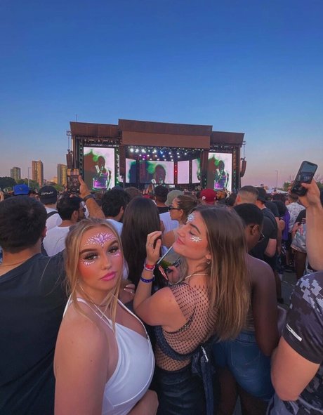 wife blowjob onlyfans exclusive pic