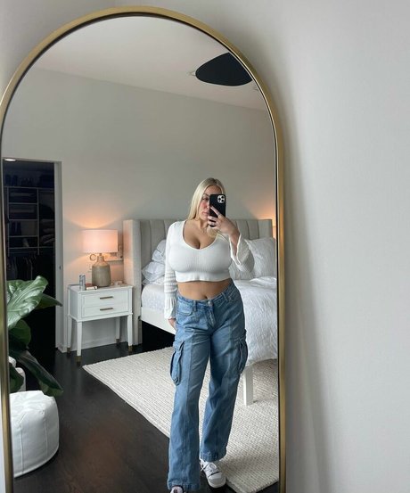 Holly Y porn actress pic