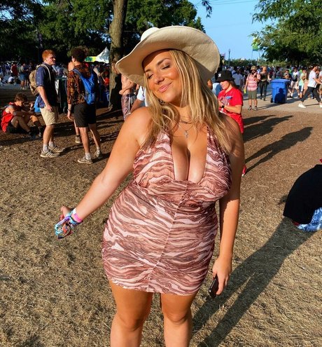 teen glasses onlyfans sex galleries