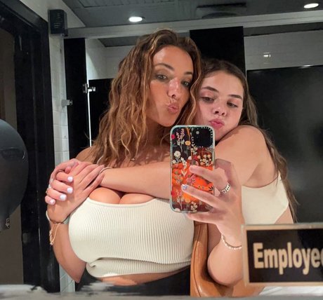 Emily E pornstar exclusive images