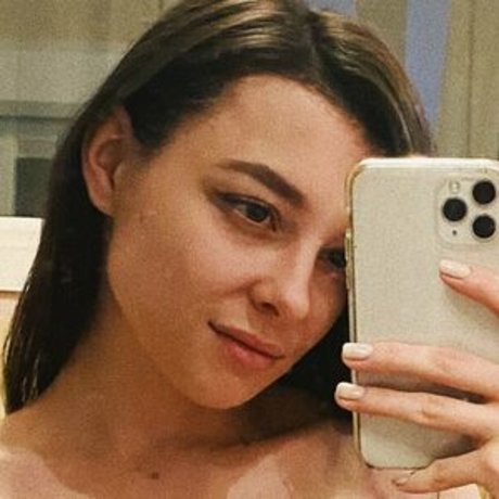 elen de len pornstar nude photo