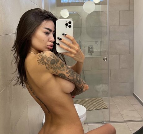 alena omovych free naked pornstar pics