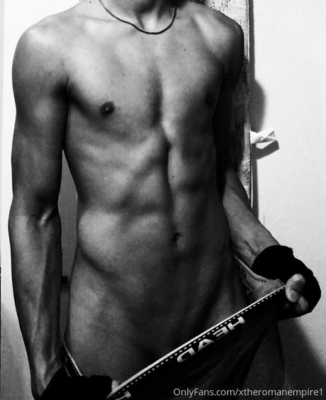 xtheromanempire1 naked model images