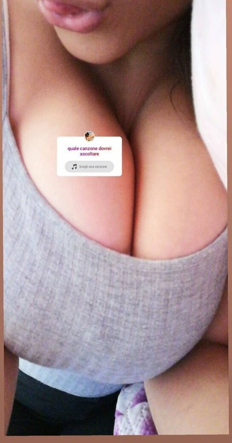 Alessia Barberio erotic model gallery