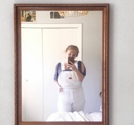 Cayley M model nude img