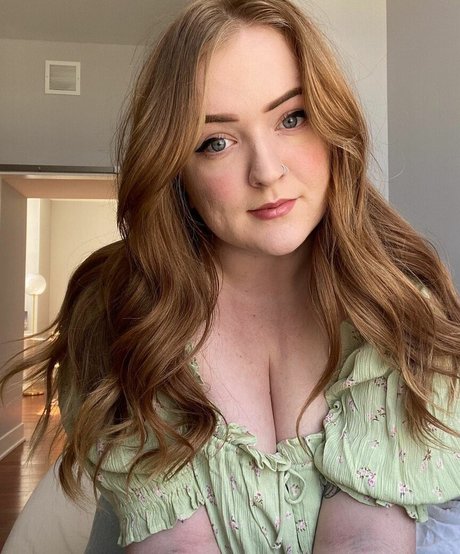 Cayley M nice pornstar pictures