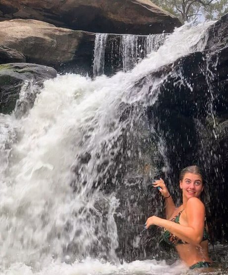 Tiana Hawkins pretty pornstar img