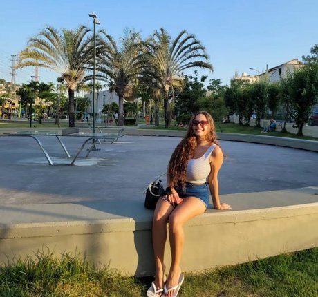 Alice M hd model gallery