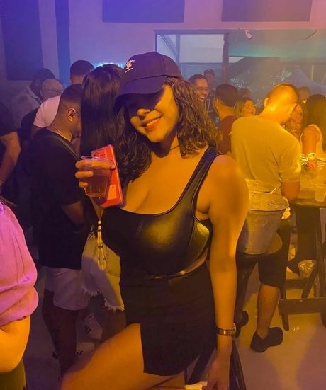 Alice M model free archive