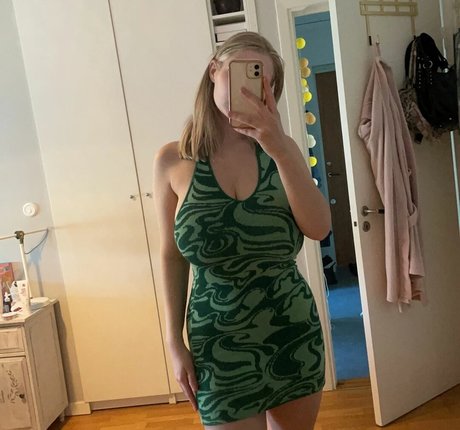 Stina model exclusive pic