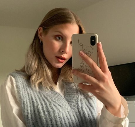 Stina model beautiful pics