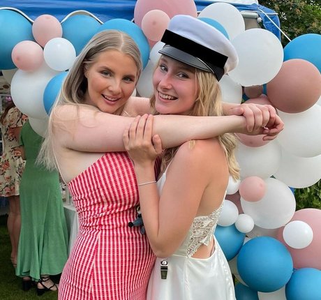 Stina model nude photos