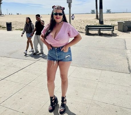 Terrisa Bukovinac star top gallery