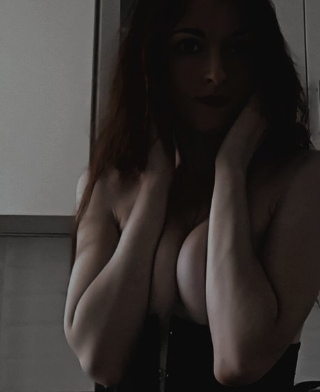 Littlegirldwarf model adult archive