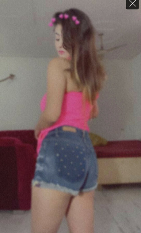 Priya Maggo model nude images