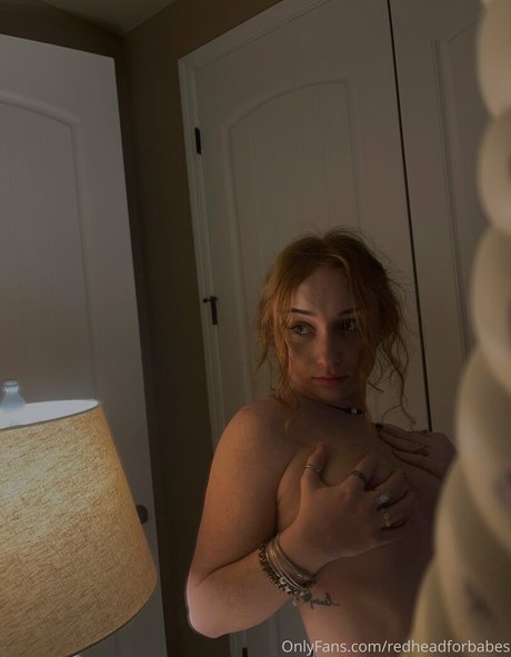 Redheadbbb pornstar nice pictures