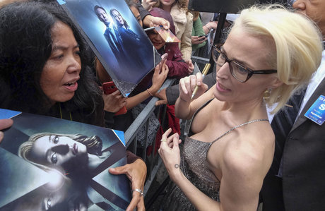 Gillian Anderson pornstar nude pictures