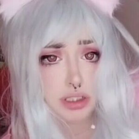 Strawbunnny star erotic pictures