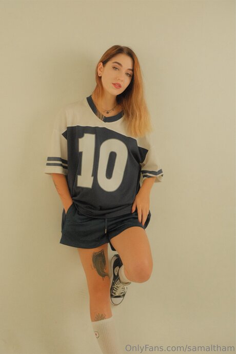 samaltham model perfect photo