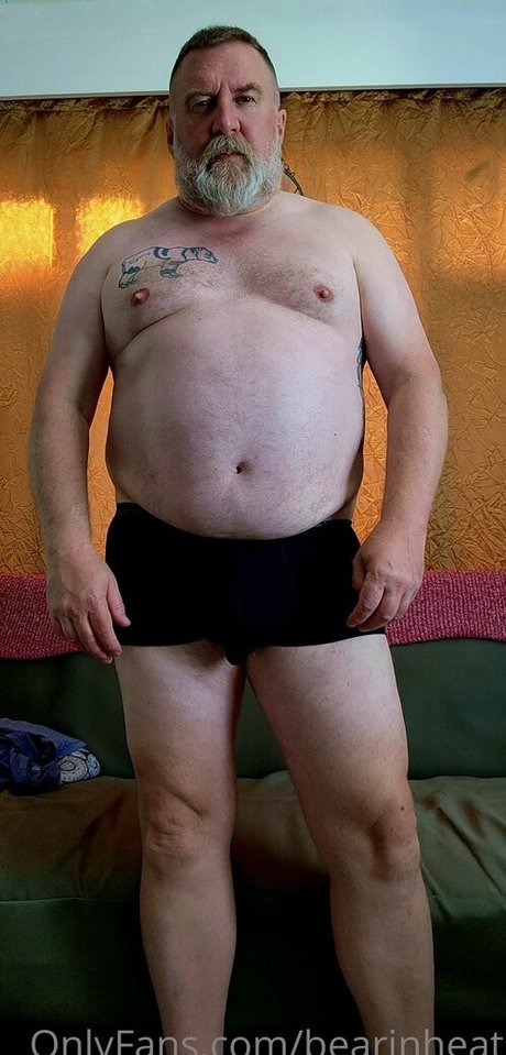 bearinheat model beautiful pics