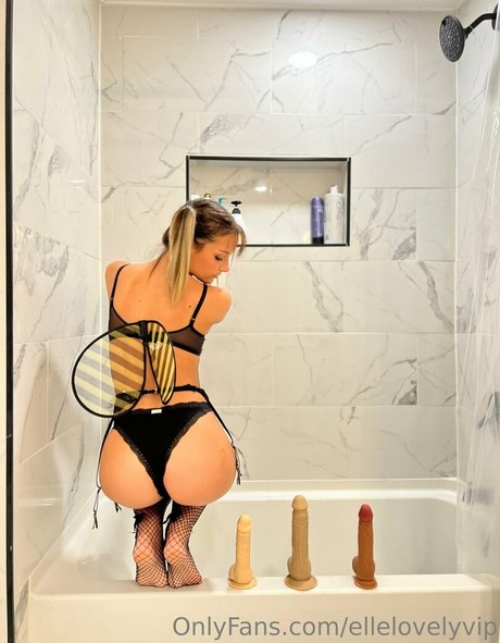 booty onlyfans hot naked img