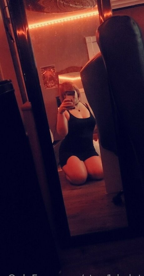 stup1d slut star free picture