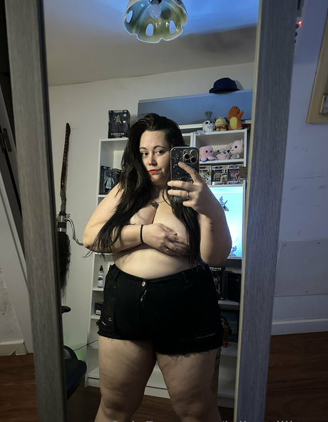 julietwilliams xxx model image