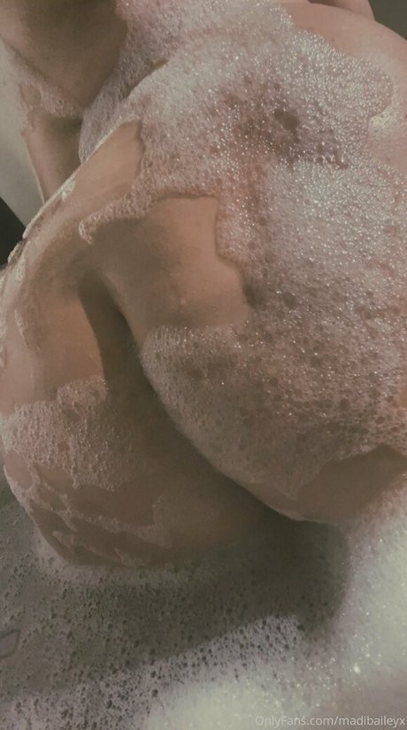 madibaileyx pornstar nude picture