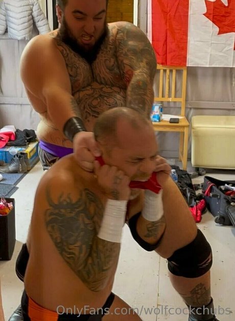 wolfcockchubs model high quality photo