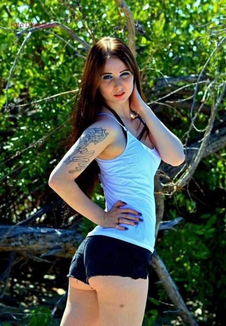 kvanda model nude archive