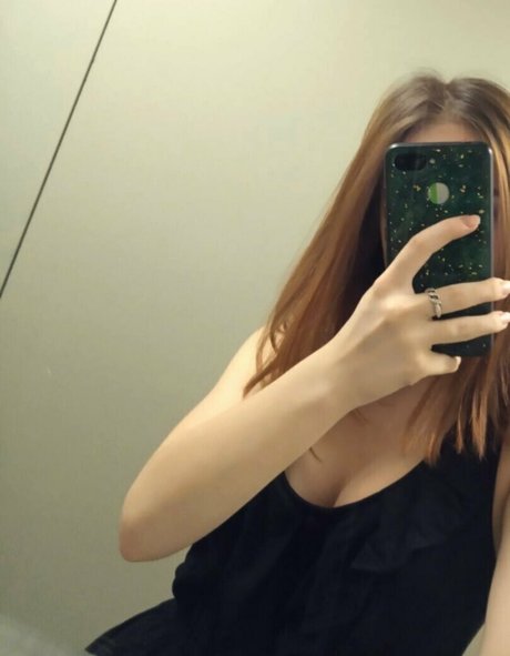 little nnata nudes model pics