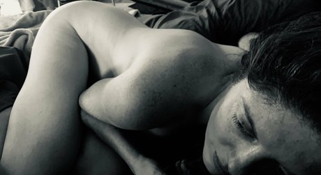 bustybrooke1 best model gallery