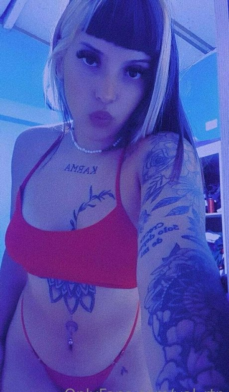 val rtn star erotic photo