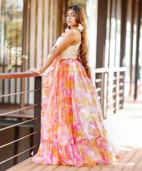 lesbian kissing onlyfans best pics