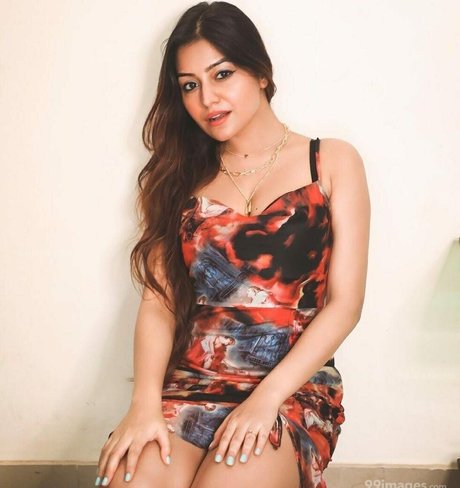 Simran Kaur Hundal pornstar nude pictures