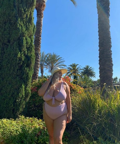 Lo Sangstaaa pornstar erotic img