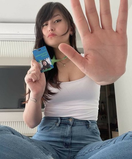 Thais Matsufugi pornographic actress img