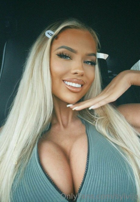 sylvija star naked pic