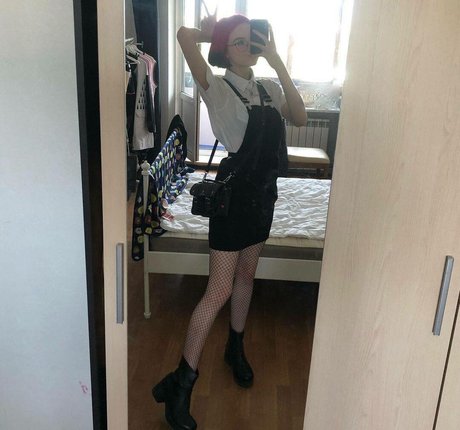 dutch onlyfans naked photo