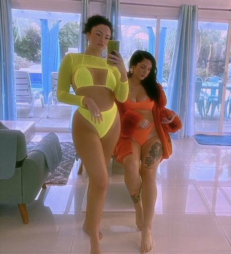 loandthecosmos2 pornstar sexy image